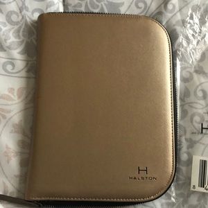 Halston jewlery Portfolio case